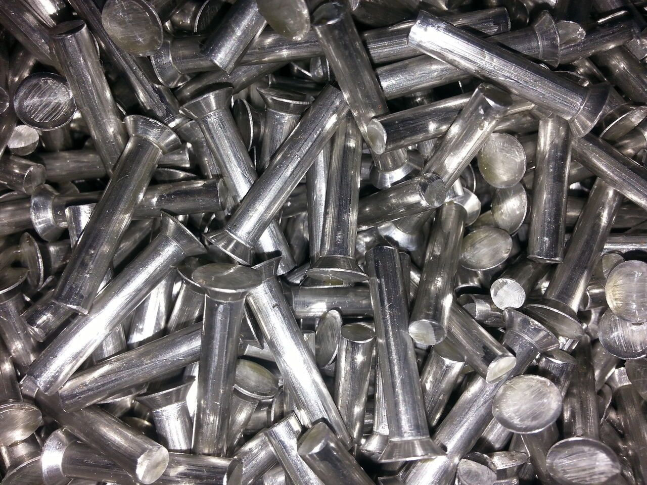 Заклепки алюминиевые, алюминиевые заклепки под молоток - производство .
